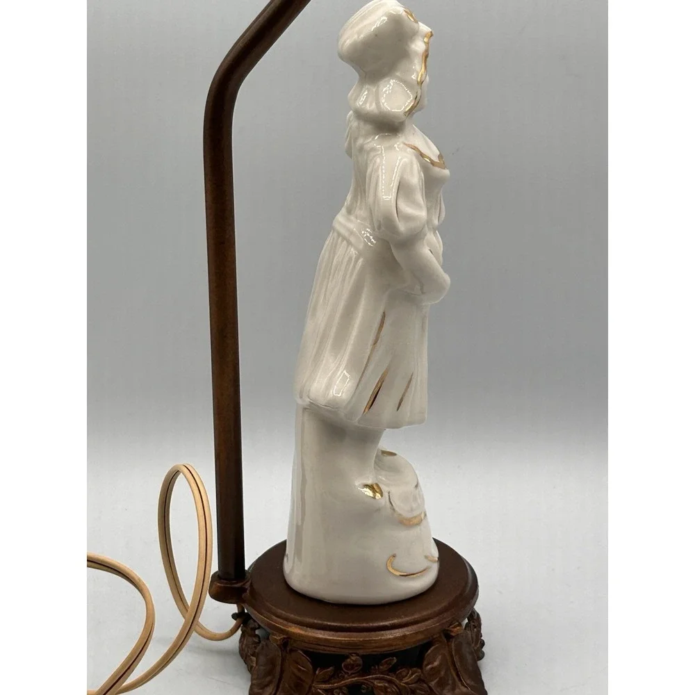 Vintage Colonial Woman Gold Trim Porcelain Table Lamp